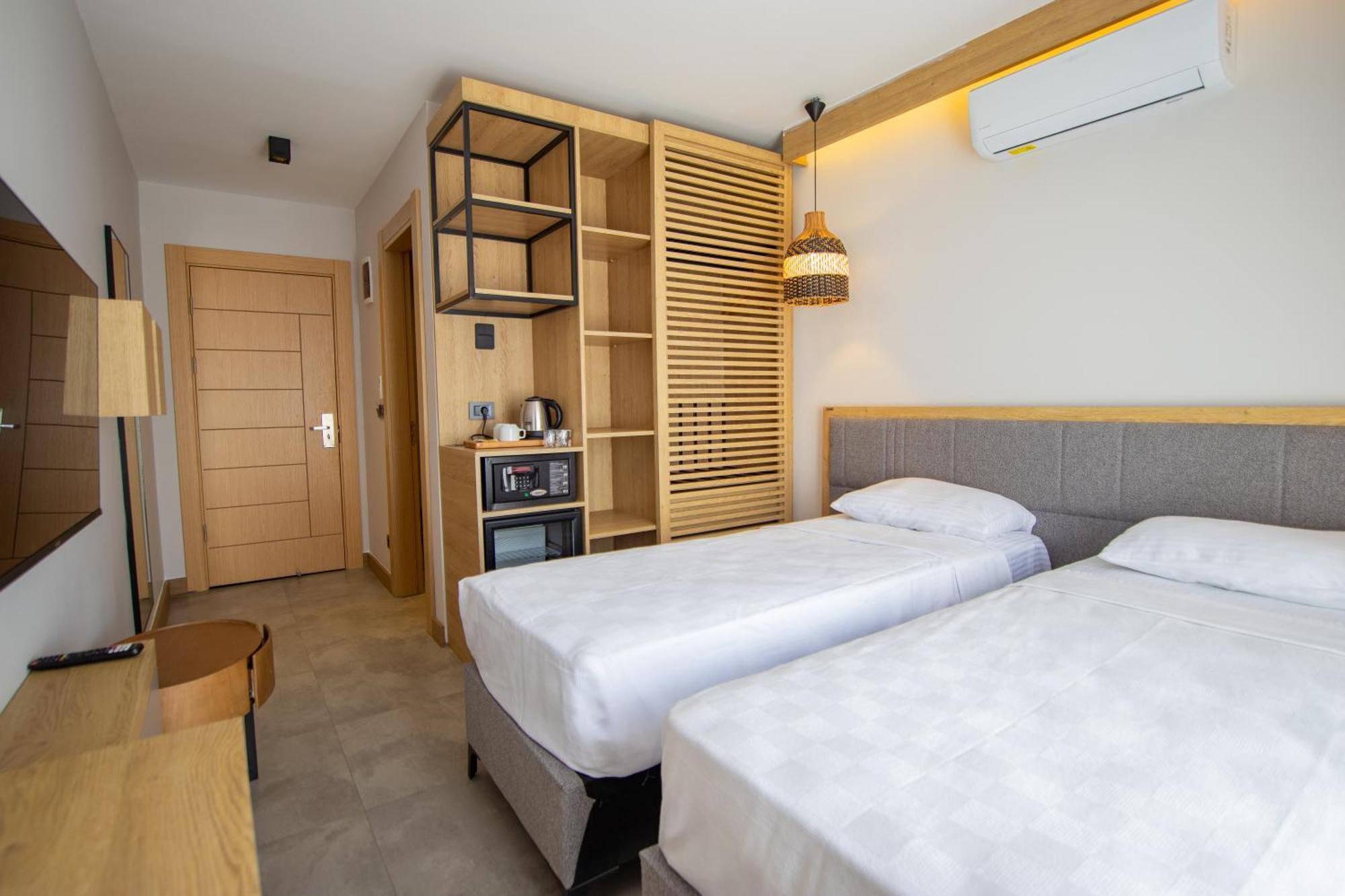 Asterina Hotel Тургутрейс Стая снимка