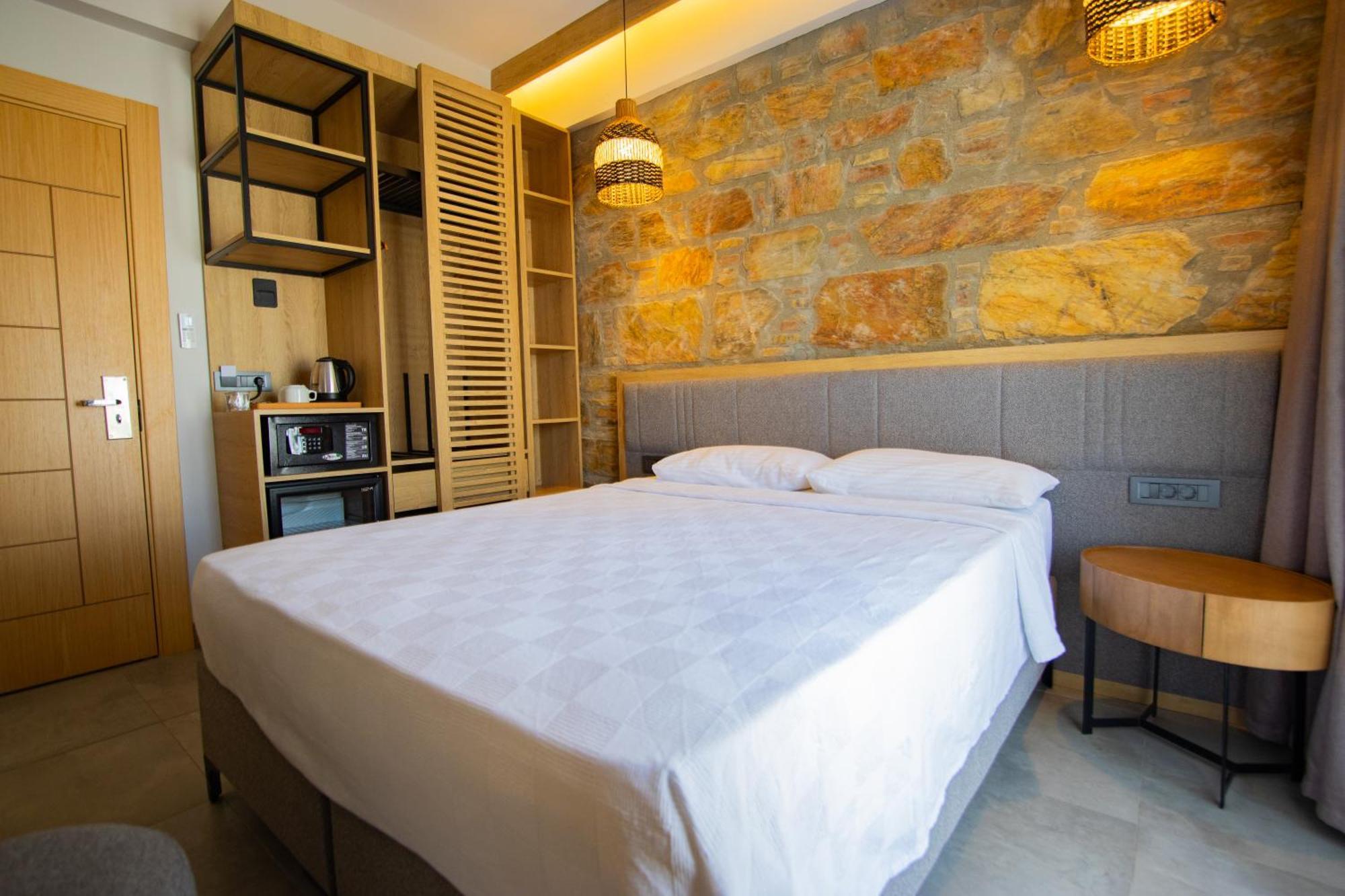 Asterina Hotel Тургутрейс Стая снимка